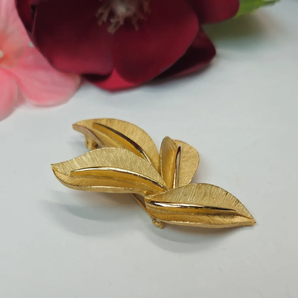 Vintage Trifari Golden Leaf Brooch Signed Statement Brooch